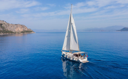 Yelkenli Bavaria Cruiser 45